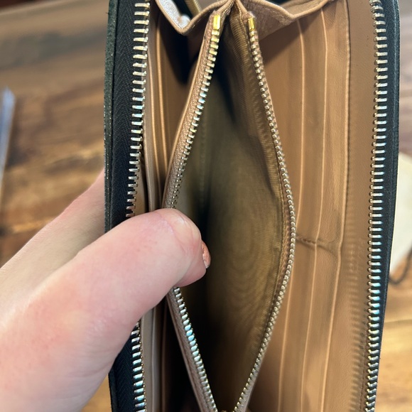 PRADA Long zip Accordion Wallet - Picture 5 of 15